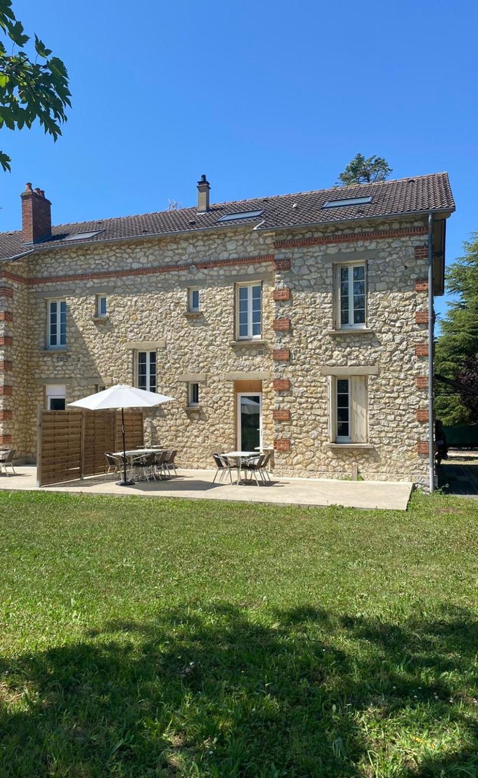 Manoir En Pierre Chartres Hotel ภายนอก รูปภาพ